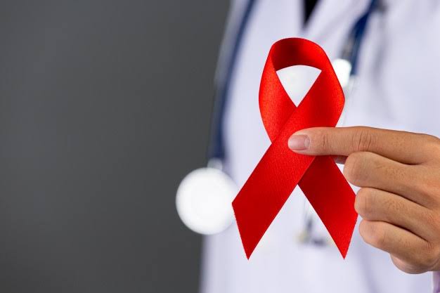 Brasil registra queda de óbitos por aids. Confira os números do Rio de Janeiro