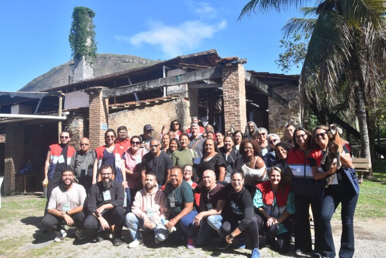 Idosos atendidos nos Centros de Referência de Assistência Social de Maricá participam de passeio cultural à Fazenda Itaocaia