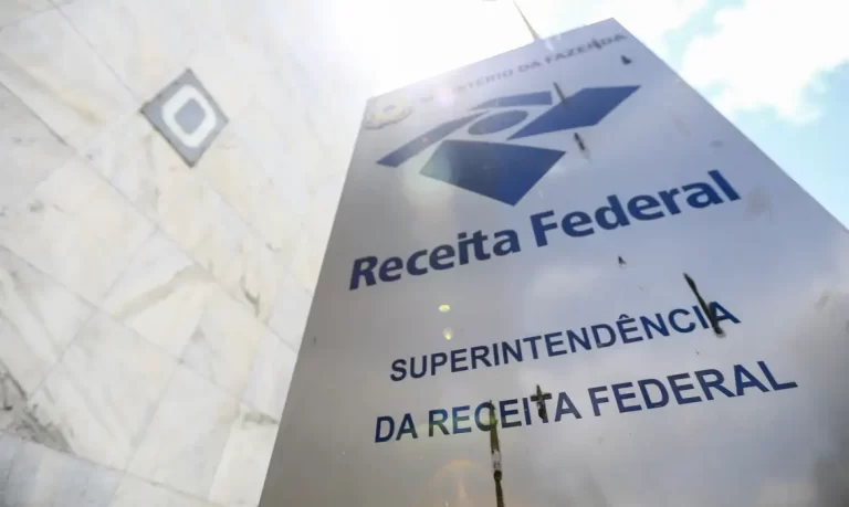 Receita nega taxação de transações financeiras a partir de R$ 5 mil
