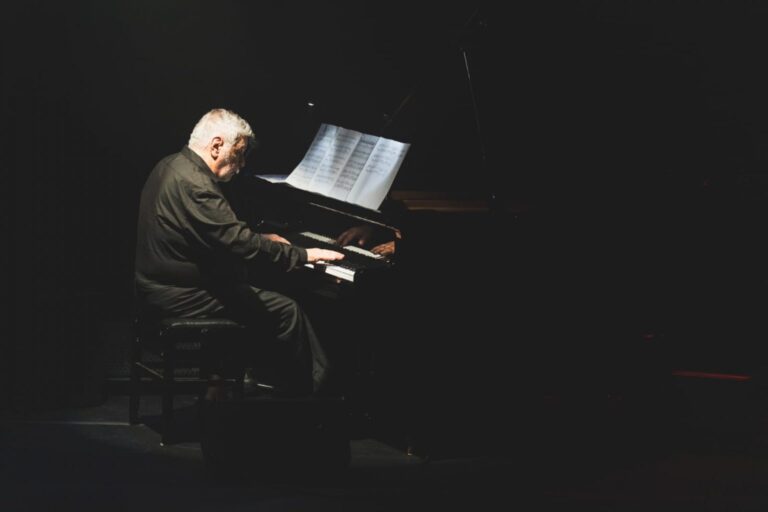 Wagner Tiso celebra 80 anos com concerto especial e gratuito em Maricá