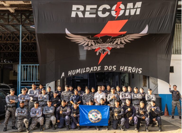 Guardas municipais de Maricá são treinados por policiais do Batalhão de Choque da Polícia Militar