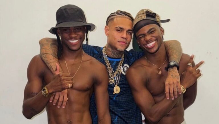 Atores globais Faiska e Fumassa celebram aniversário em festa no Casarão do Francês, em Itaipuaçu