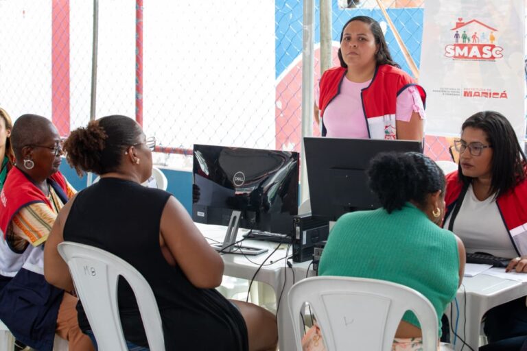 Maricá leva serviços essenciais a comunidades do município