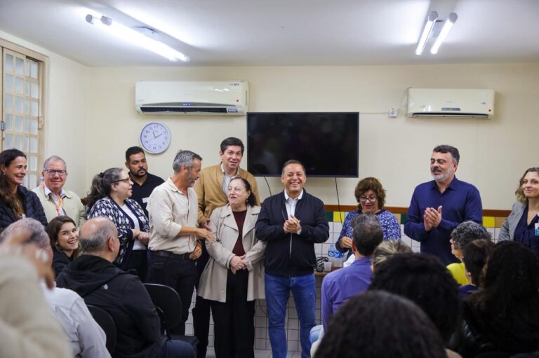 Rodrigo Neves acompanha obras no Getulinho e destaca investimentos na saúde de Niterói