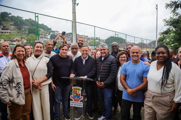 Rodrigo Neves anuncia nova unidade do Médico de Família e obras na Comunidade da Palmeira, em Niterói