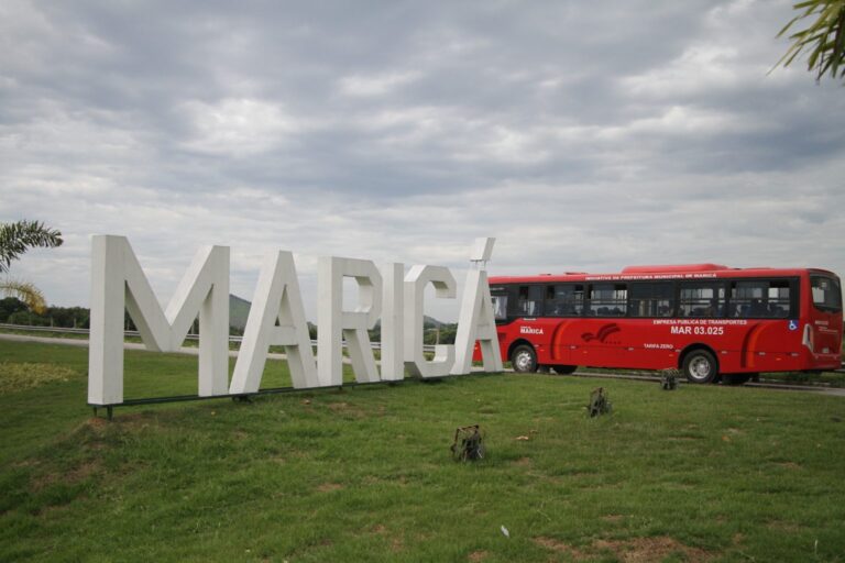 Transporte público de Maricá entra na era elétrica com novas vans e ônibus sustentáveis