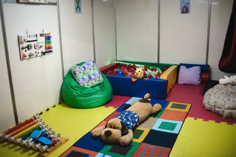 Espaço Acalmar oferece suporte a pessoas com sensibilidade sensorial em eventos em Maricá