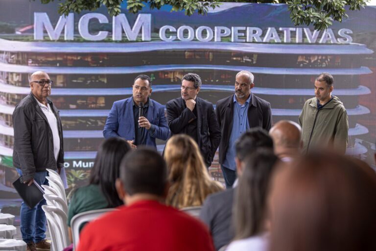 Maricá reúne cooperativas e anuncia oportunidades de trabalho em grandes projetos