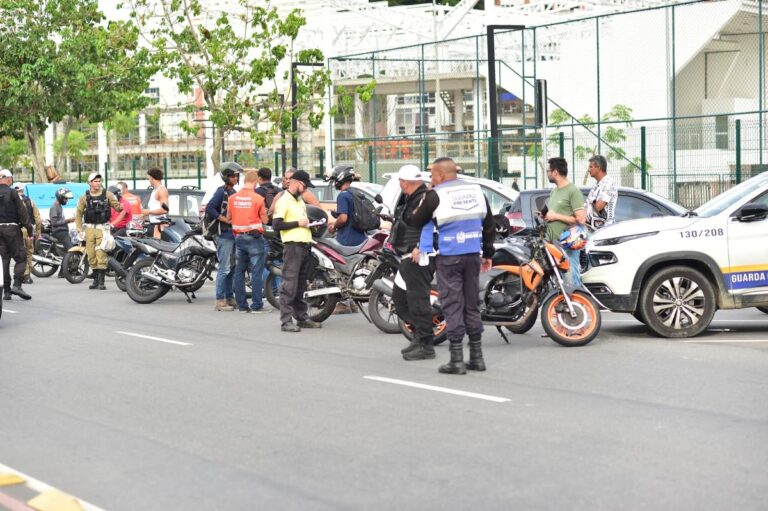 Niterói ultrapassa 10 mil motociclistas abordados em operações contra motos barulhentas