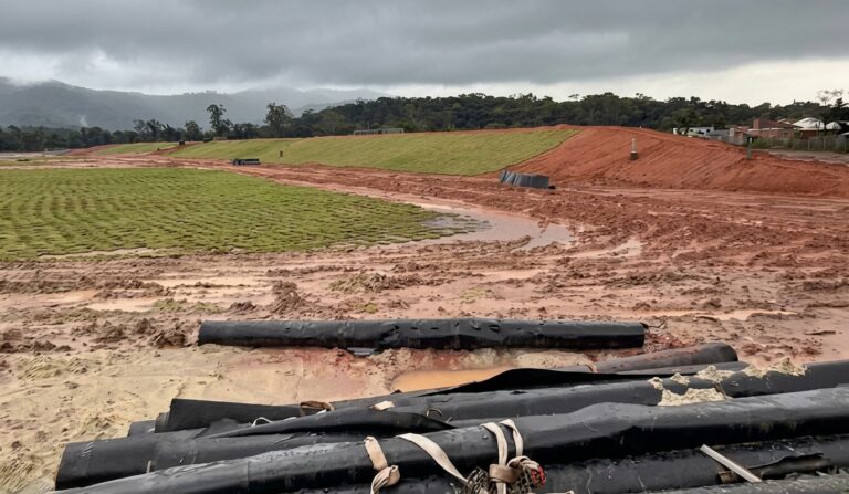 Maricá avança na recuperação do antigo lixão de Itapeba para criar parque e Teatro Municipal