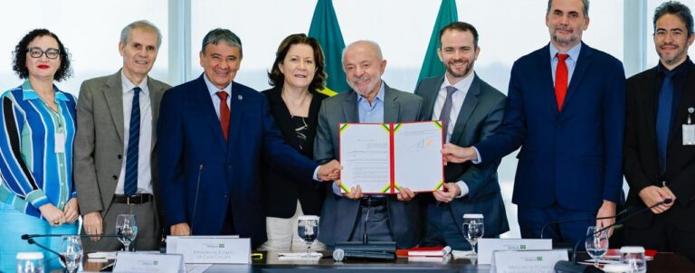 Governo Lula reajusta Bolsa Família em 15%. Valor mínimo vai a R$ 691