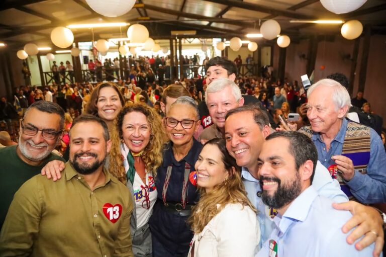 Marina Silva, ministra do Meio Ambiente e Mudança do Clima, acompanha lançamento da Carta Niterói em Defesa do Meio Ambiente